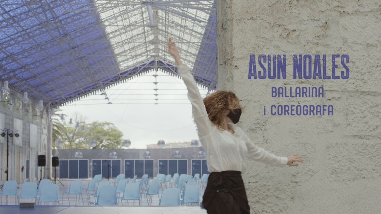 “La gran vida” és el programa protagonitzat per la ballarina i coreògrafa Asun Noales, guanyadora del Premi Max al Millor Espectacle de Dansa per “La mort i la donzella”,  entre d'altres artistes valencians. 