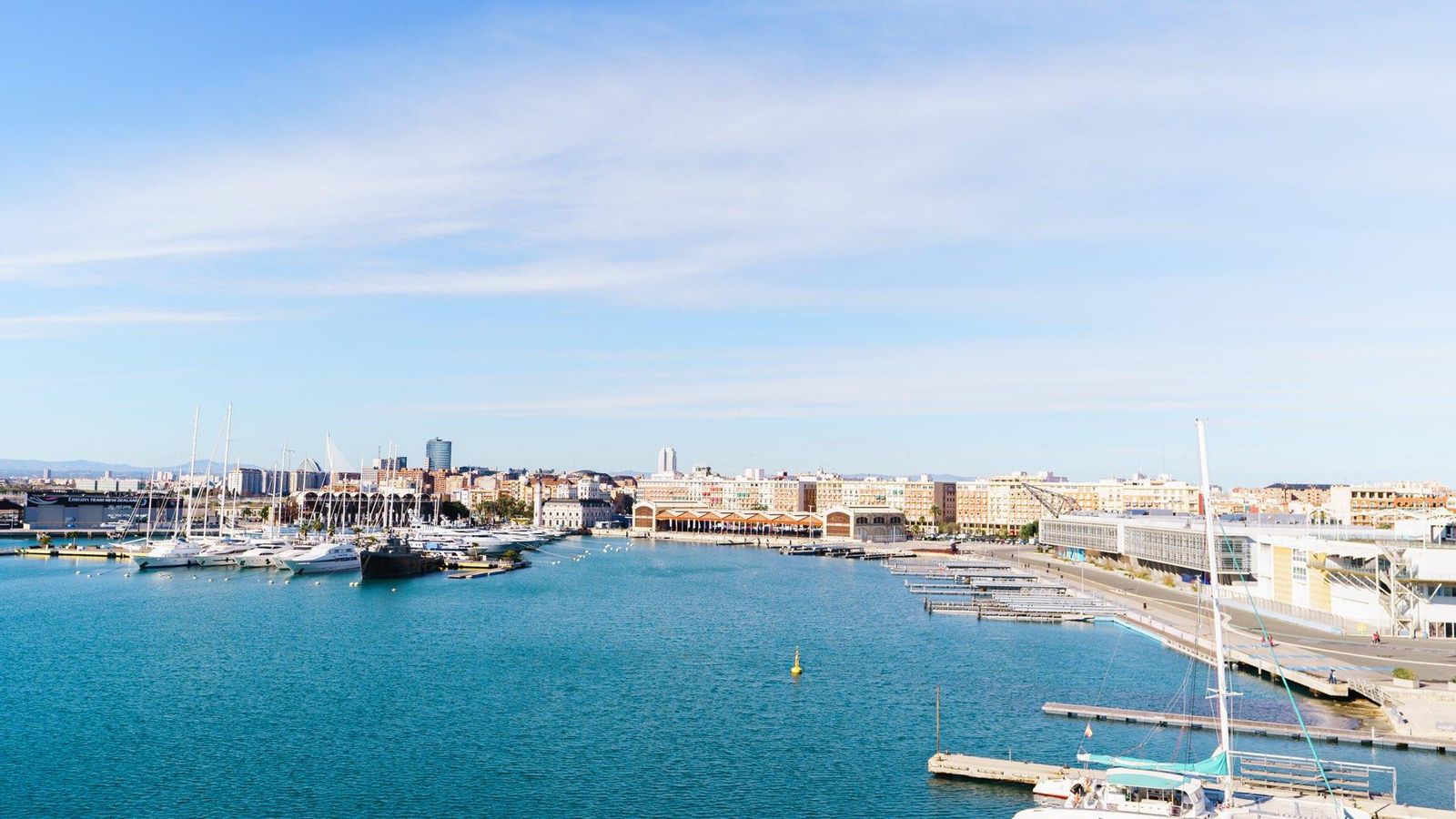 Imatge aèria de la zona de La Marina de València que acollirà l'espai de formació