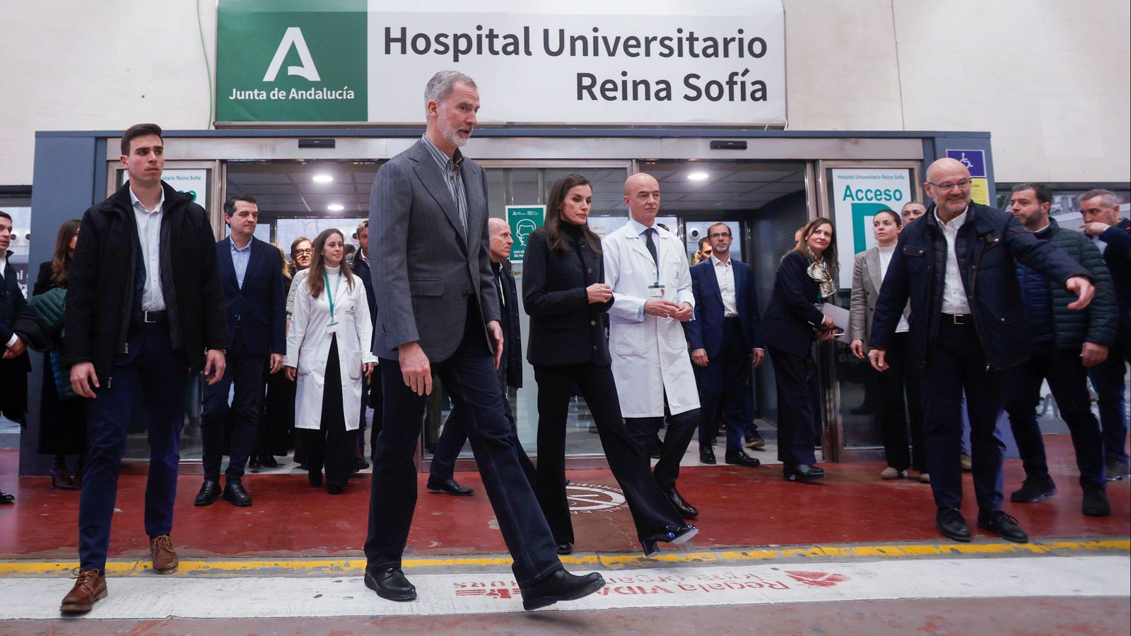 Felip VI i Letícia han visitat l'Hospital Universitari Reina Sofia de Còrdova