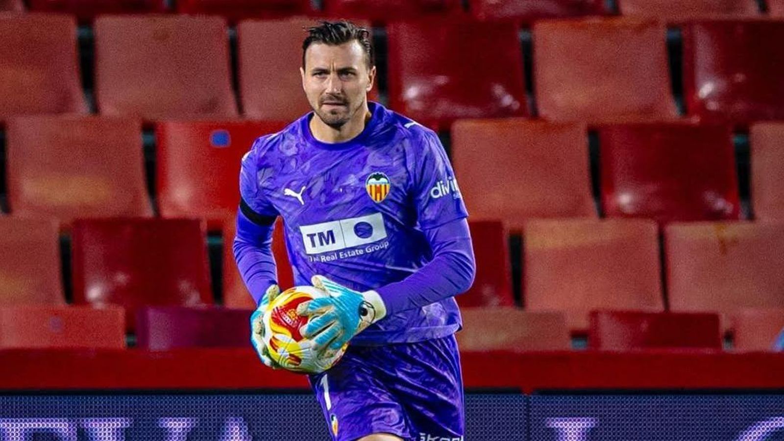 El porter del València CF, Stole Dimitrievski