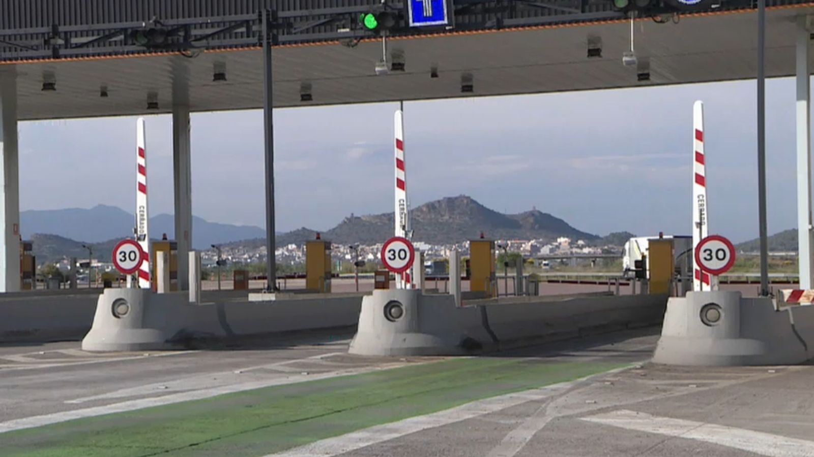 Representants d\'Hosbec i Baleària afirmen que la gratuïtat de l\'AP-7 perjudicarà el turisme