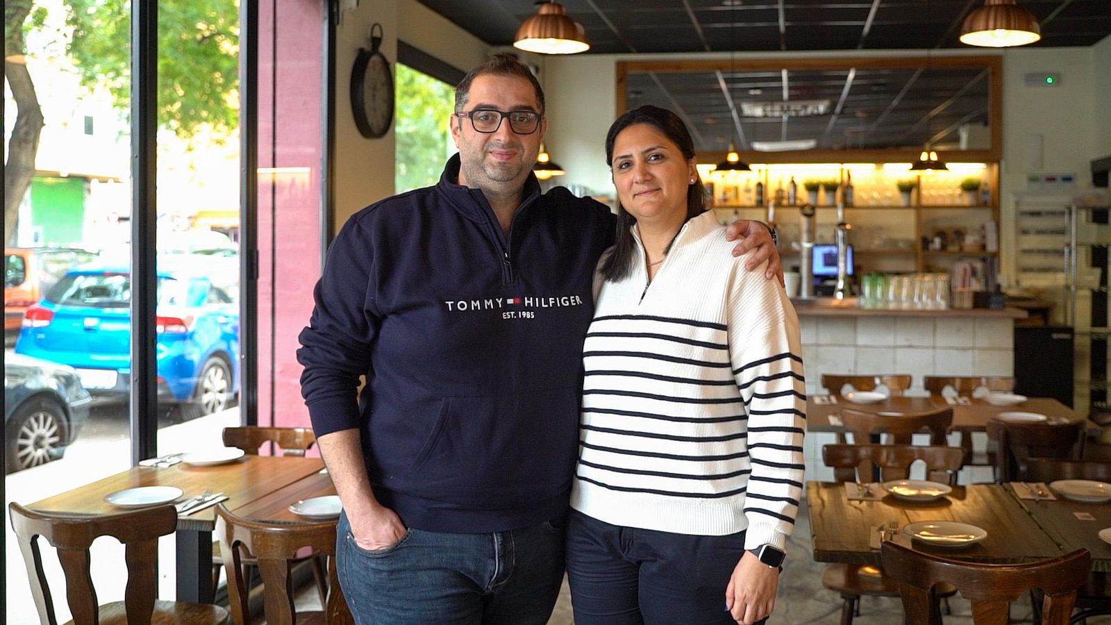 Nazir i Hiba, propietaris del restaurant valencià Miracle