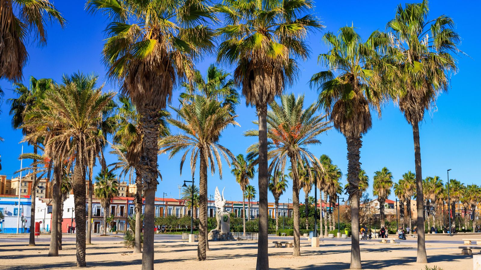 Imatge d'arxiu de la platja de les Arenes, a la ciutat de València Imatge d'arxiu de la platja de les Arenes, a la ciutat de València