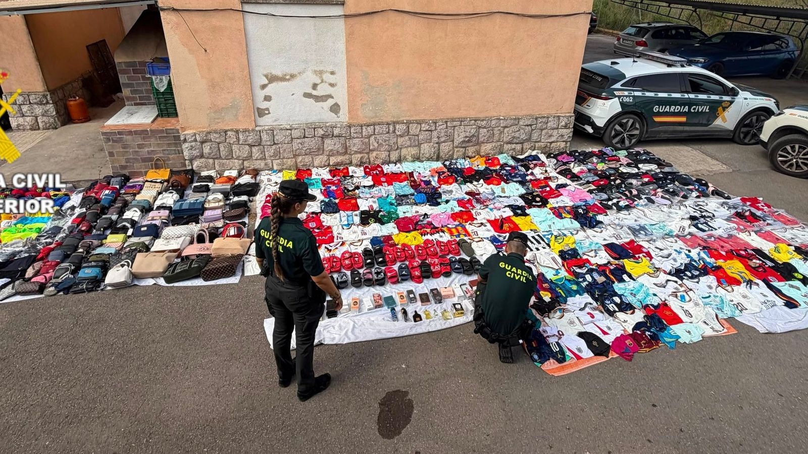 Productes falsificats incautats
