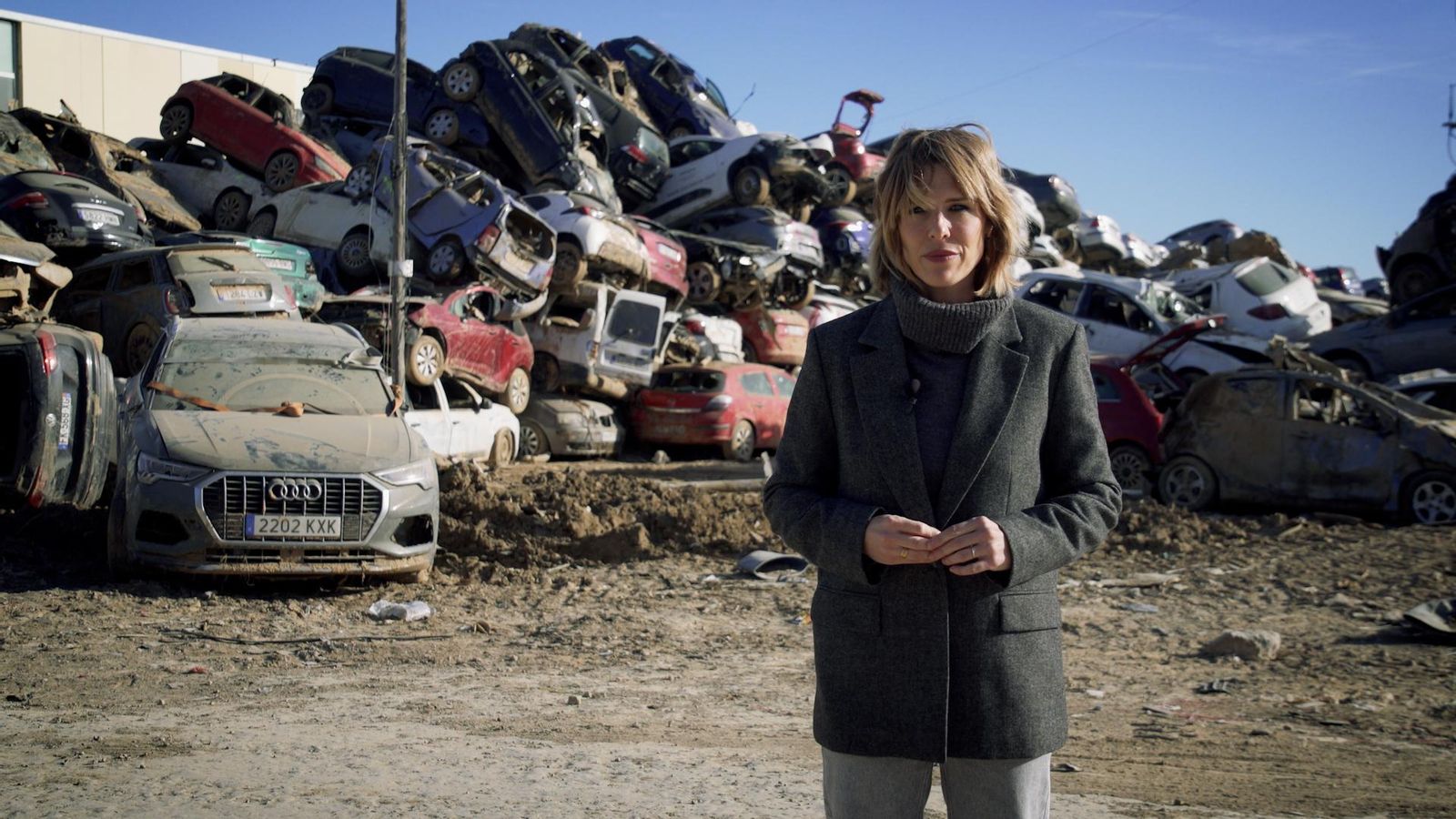 Jose Sáez presentadora, encapçala l'equip d'investigació del programa 'Zoom' d'À Punt