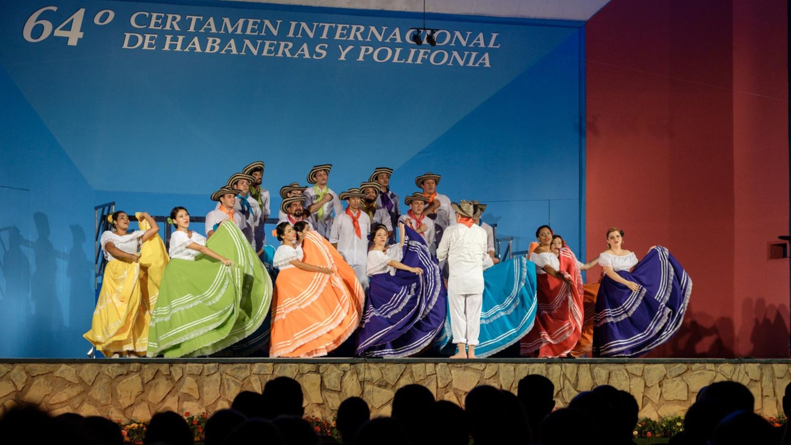 Una de les corals que va participar en una edició anterior del certamen