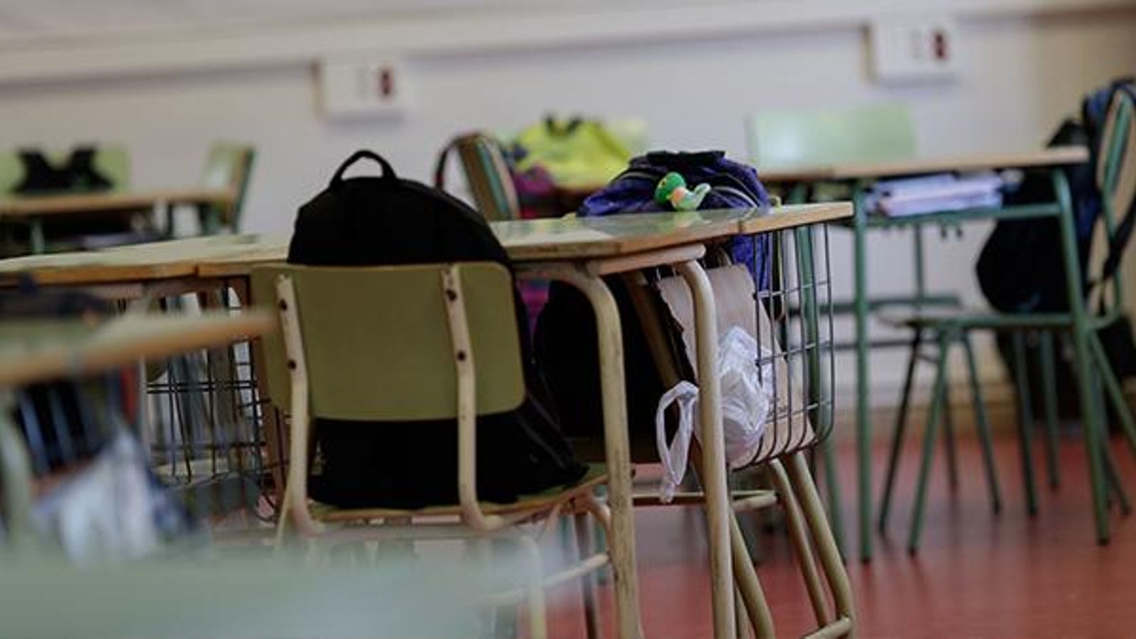 Educació planteja reduir de 6 a 3 mesos les pràctiques de les mestres de baixa maternal