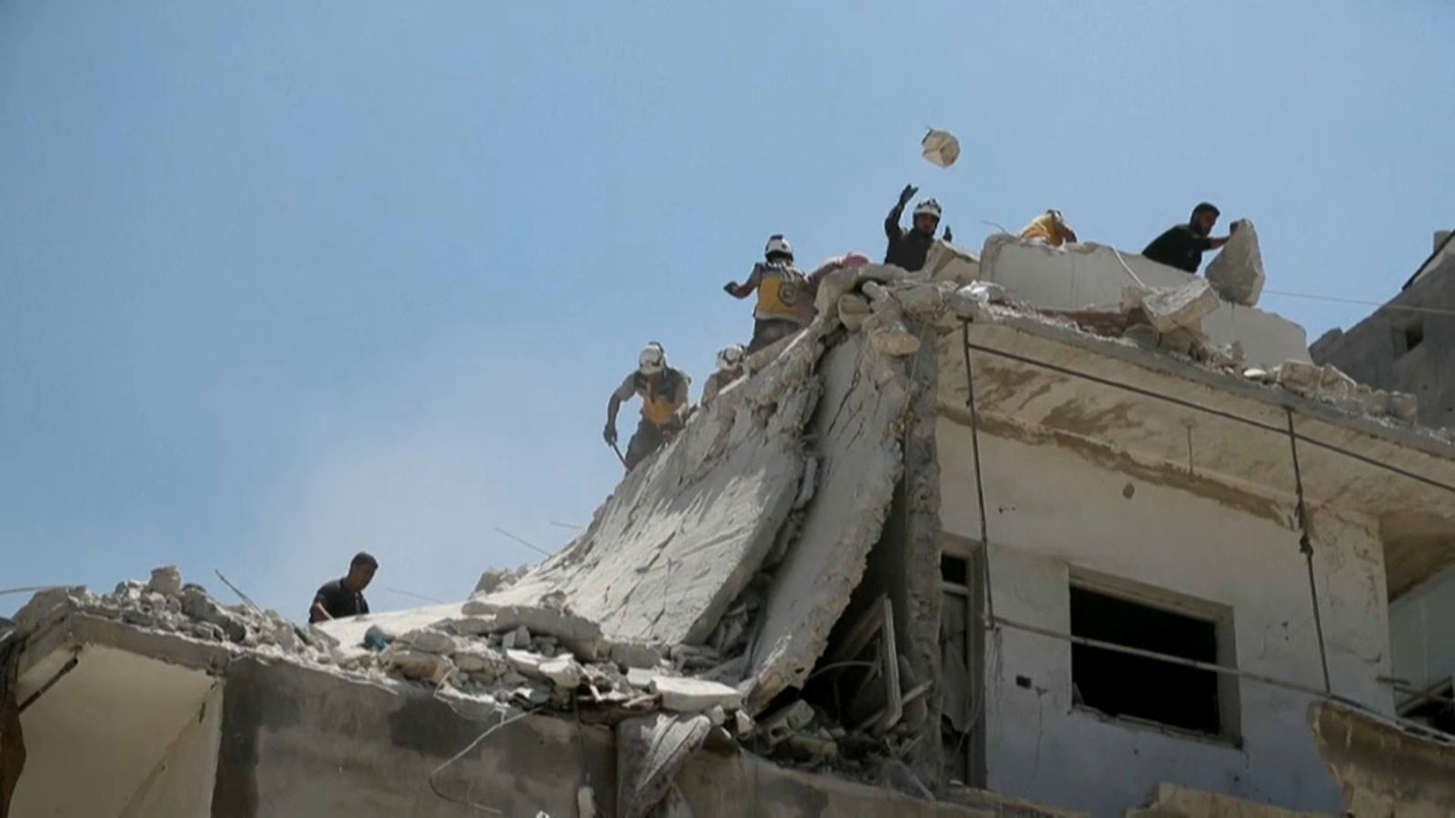 Edifici derrocat després del bombardeig a la ciutat d'Ariha (Idlib)