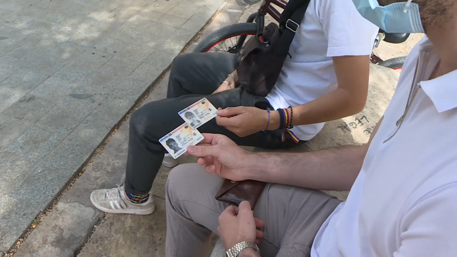 Vora 200 peticions a l’any per normalitzar el nom i cognom al valencià