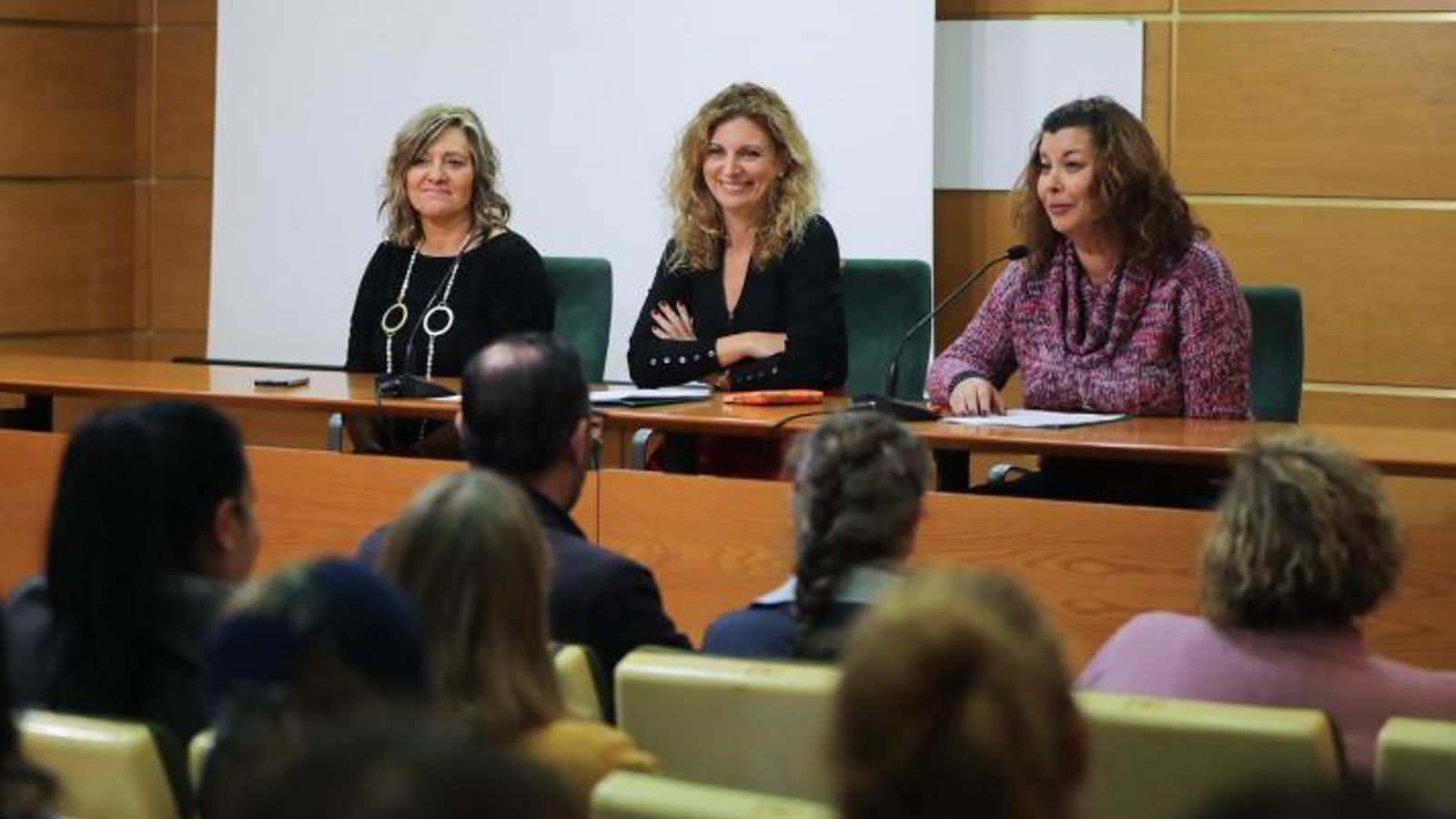 L’alcaldessa de Castelló, Amparo Marco (centre), en la presentació del primer programa del retorn del talent, en una imatge d’arxiu