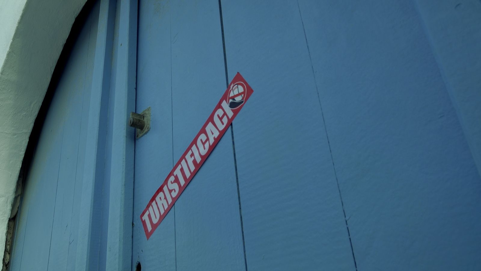 L'arribada de turisme massiu a la Comunitat Valenciana ha provocat protestes de veïns