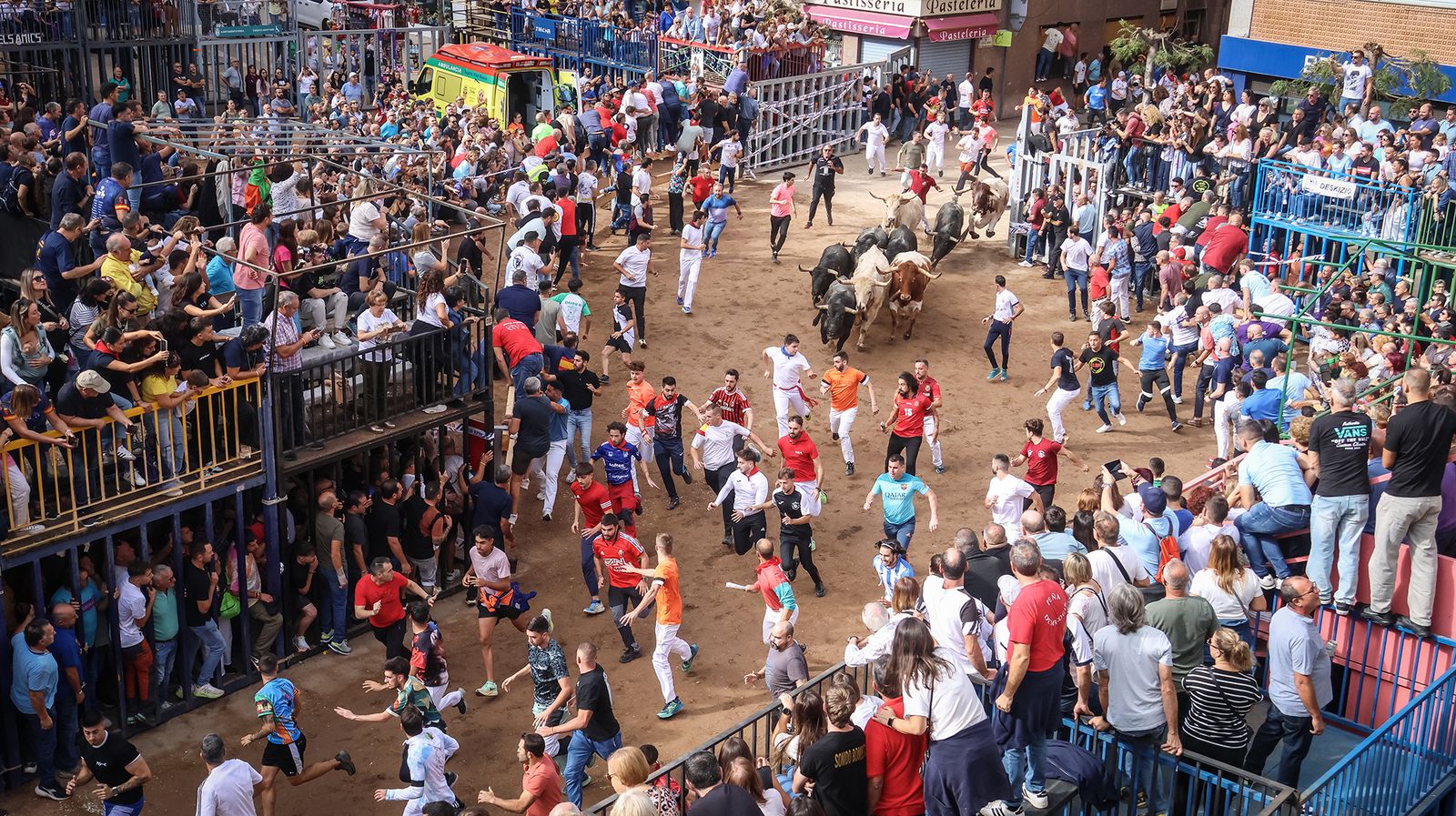 Onda celebra els seus esperats encierros els dies 22, 23 i 24 d'octubre, tres festejos taurins que retransmetrà la televisió autonòmica valenciana