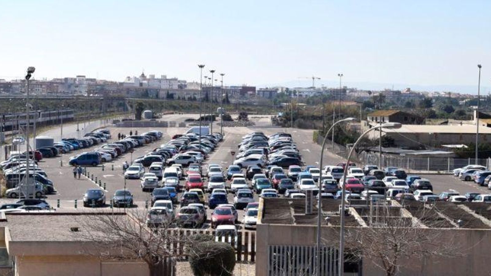 Imatge d'arxiu d'un aparcament durant les Falles del 2024