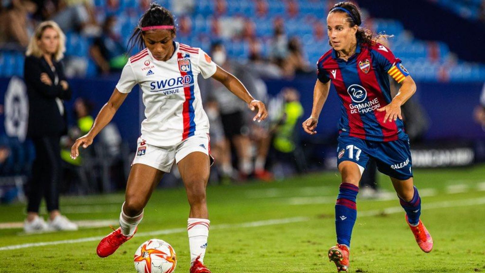 Partit d'anada de la segona ronda de la Champions League entre Llevant i Olympique de Lió