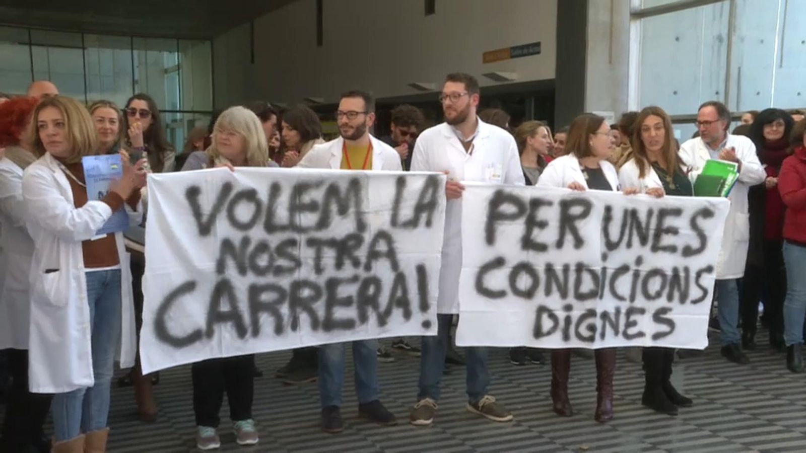 Els treballadors de l'Hospital de Dénia es mobilitzen per millores laborals Els treballadors de l\'Hospital de Dénia es mobilitzen per millores laborals