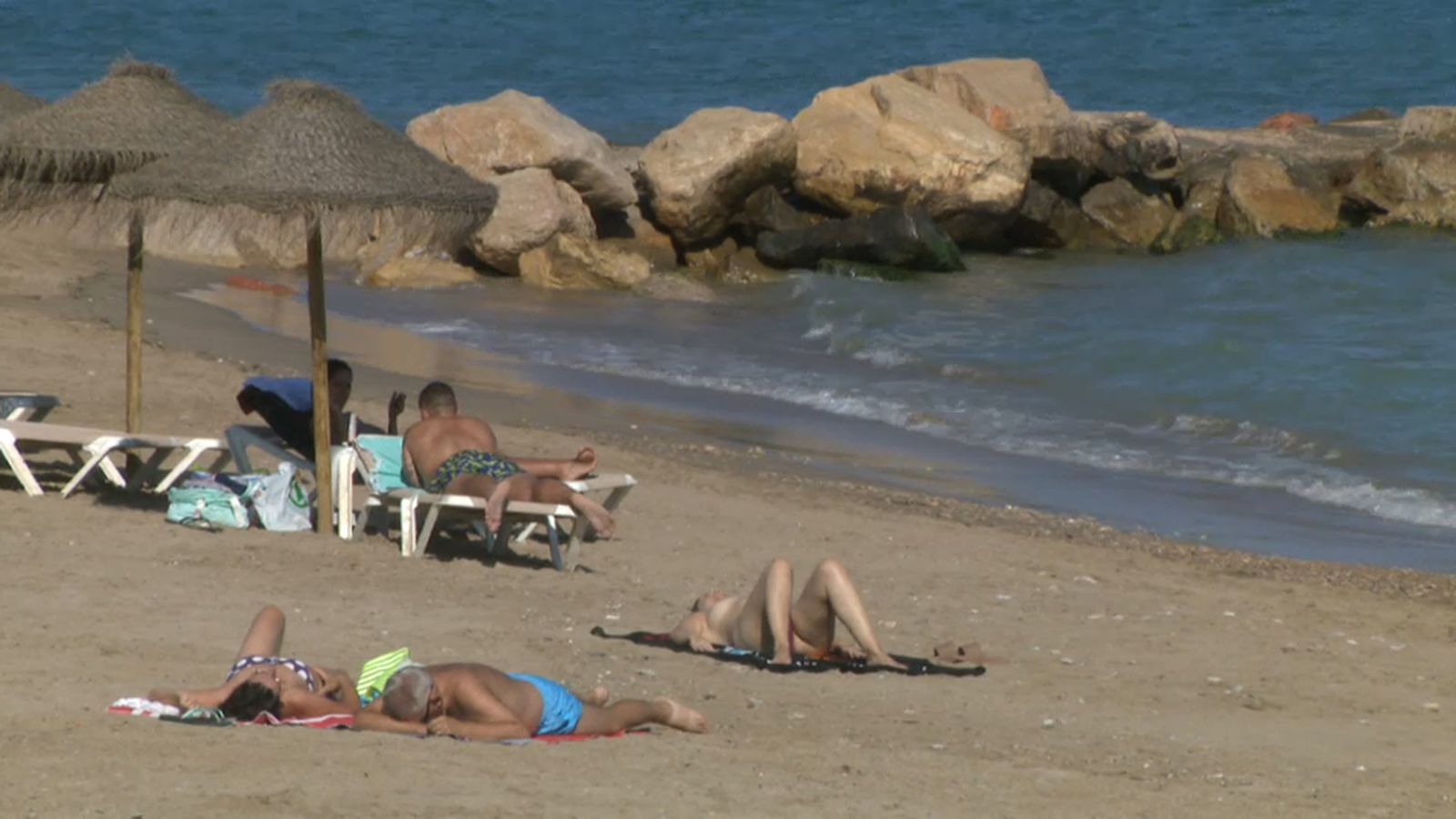 Obrin al bany les platges de Vinaròs afectades per nivells alts d’‘E. coli’