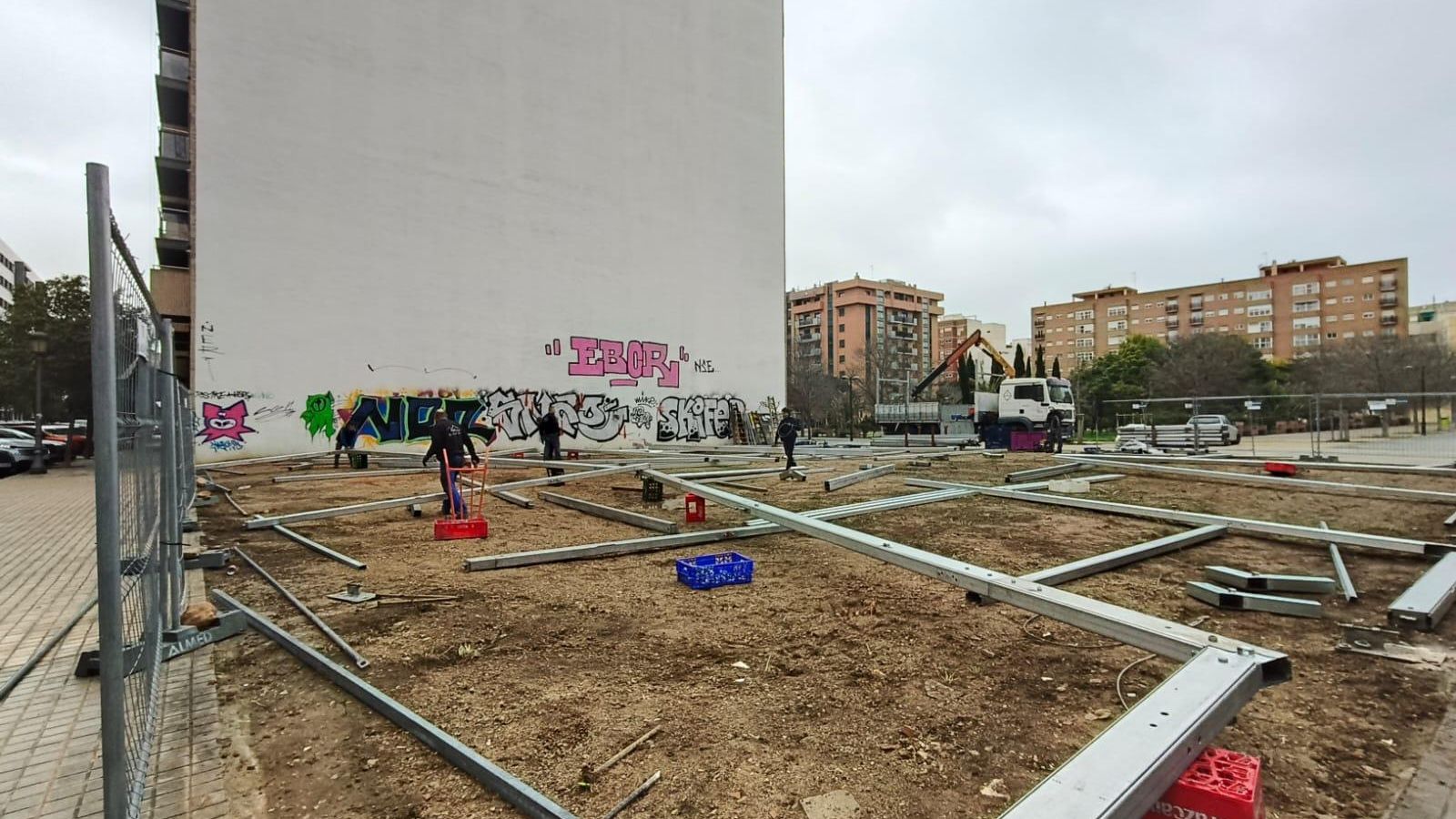 La comissió Arxiduc Carles - Músic Gomis ja ha començat a muntar l'envelat