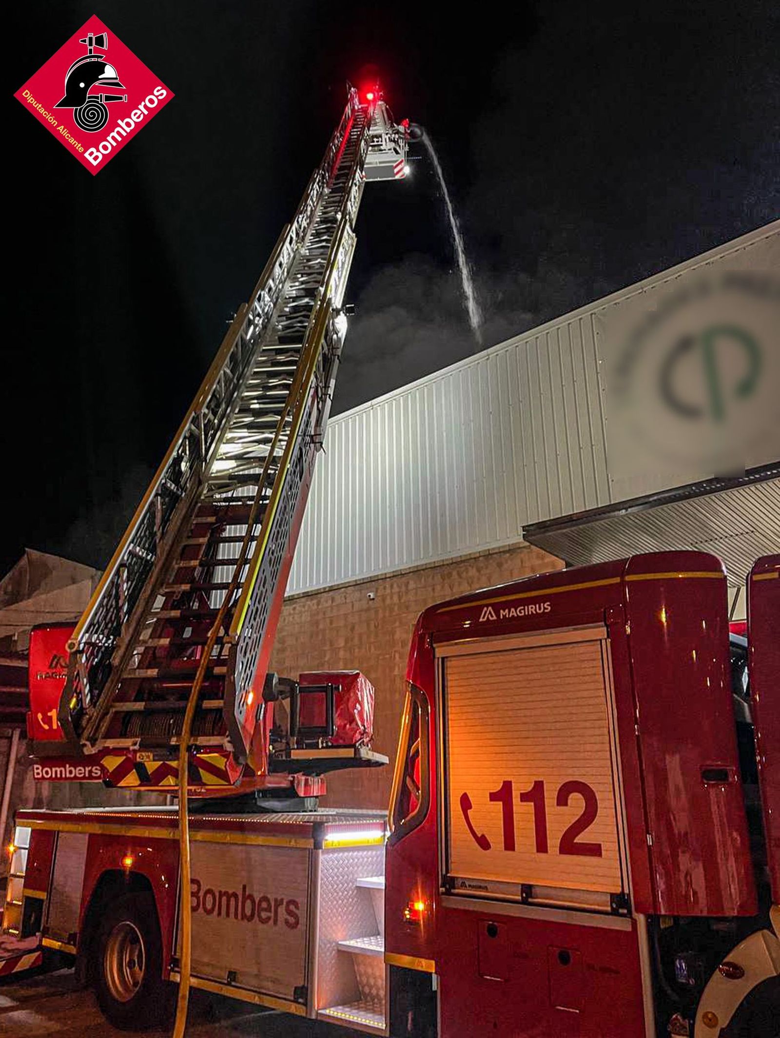 Tasques d'extinció de bombers a Asp