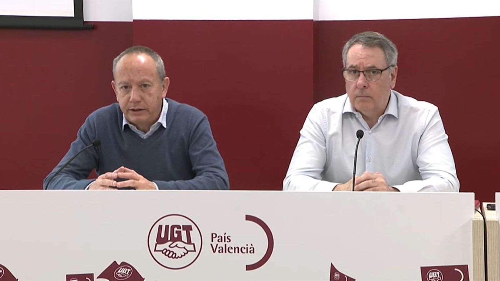 D'esquerra a dreta, els secretaris generals d'UGT PV, Ismael Sáez, i de CCOO PV, Arturo León