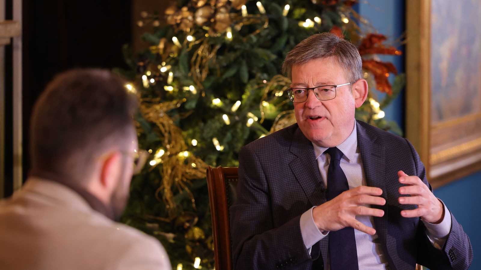 Puig durant l'entrevista per a l'informatiu Hora 14 Comunitat Valenciana de la Cadena SER