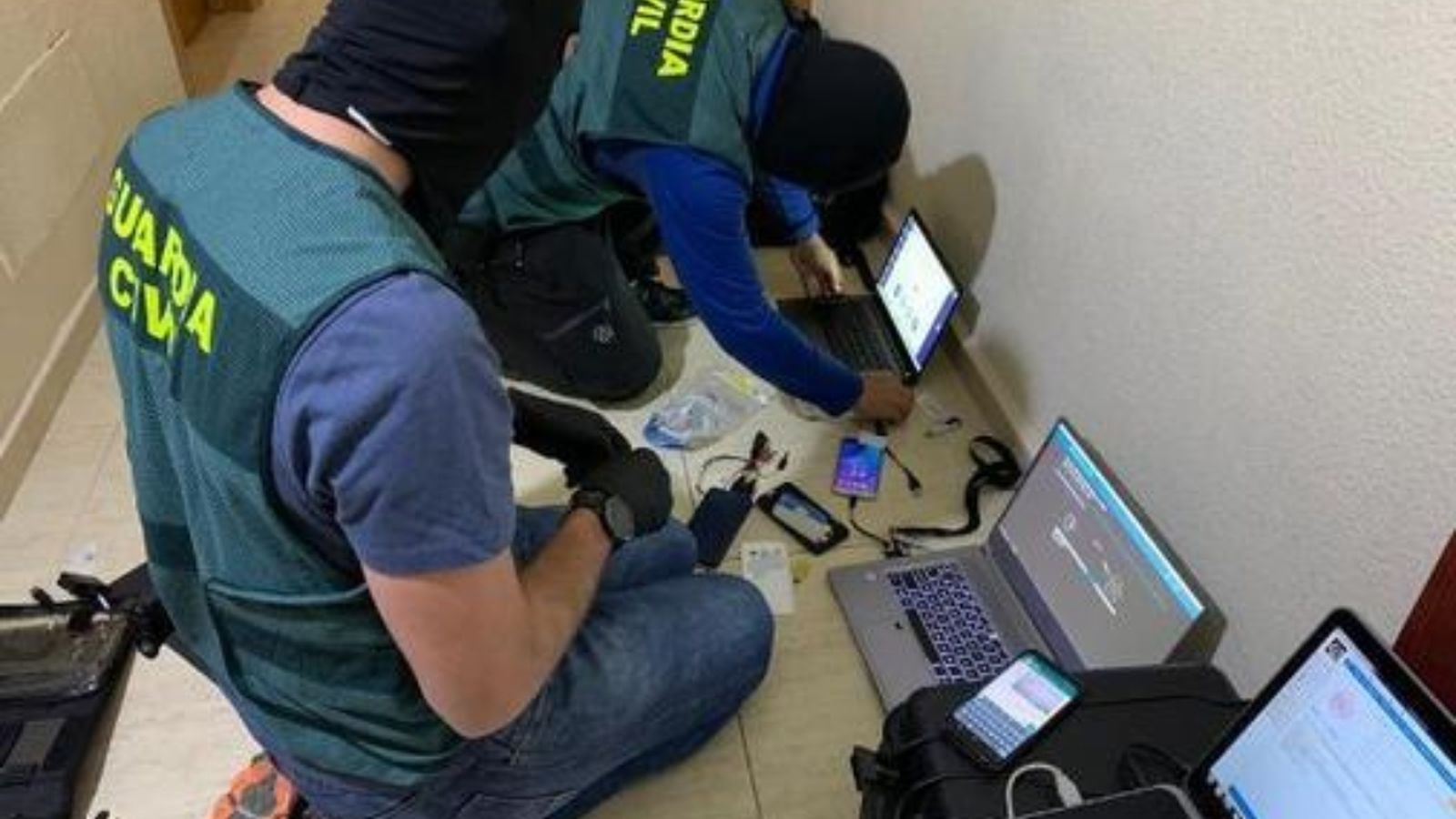 La Guàrdia Civil deté un jihadista a Tenerife per difondre vídeos del DAESH