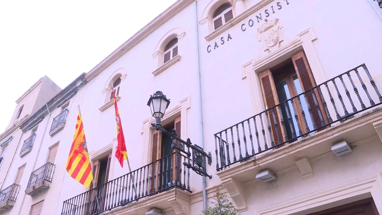 Façana de l'Ajuntament d'Elx