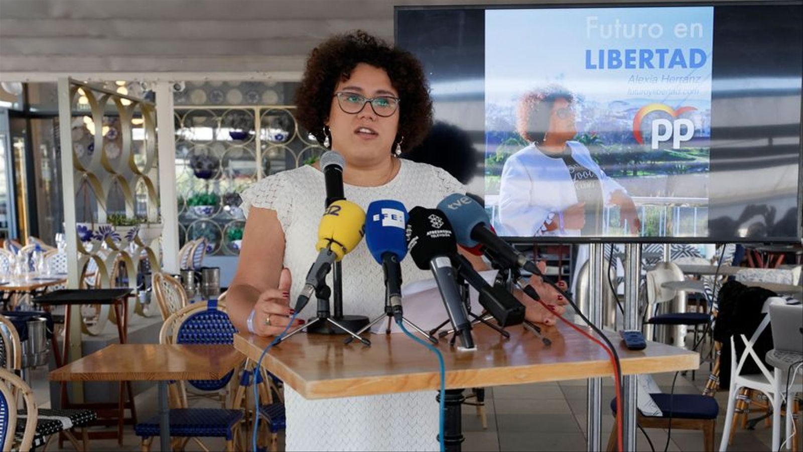 Alexia Herranz, durant la presentació a València de la seua precandidatura a la presidència del PP per al congrés nacional del 2 i 3 d'abril