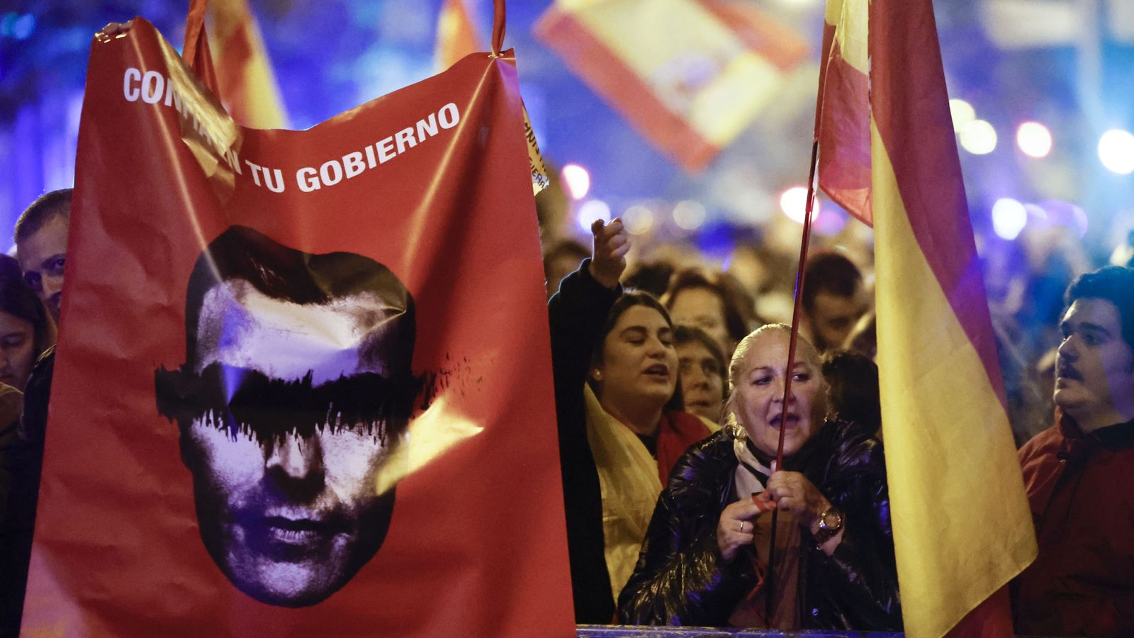 Noves protestes contra Sánchez i l'amnistia a Ferraz