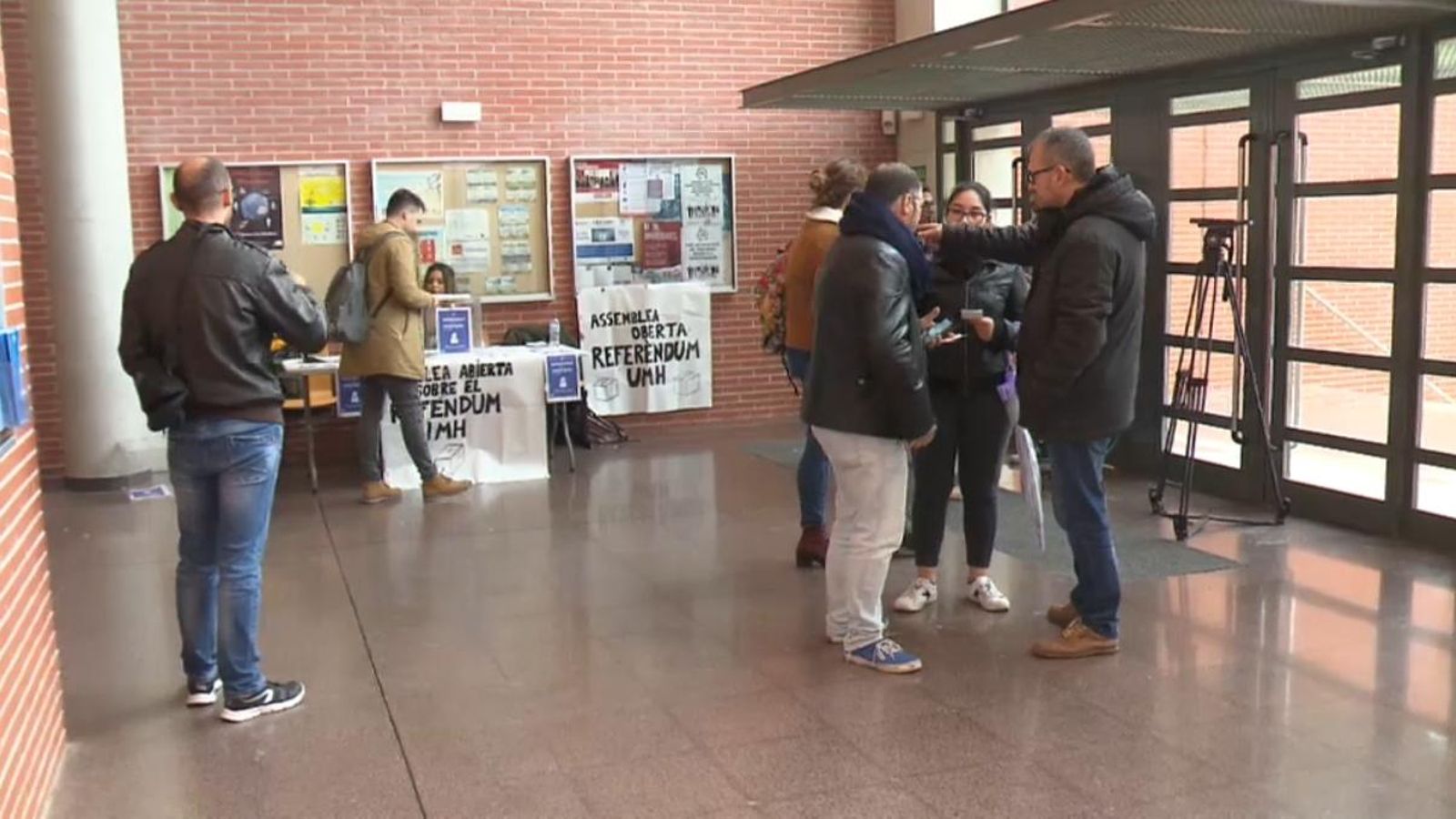 La jornada va transcórrer amb normalitat durant tot el dia als campus d'Elx, Oriola i Altea.