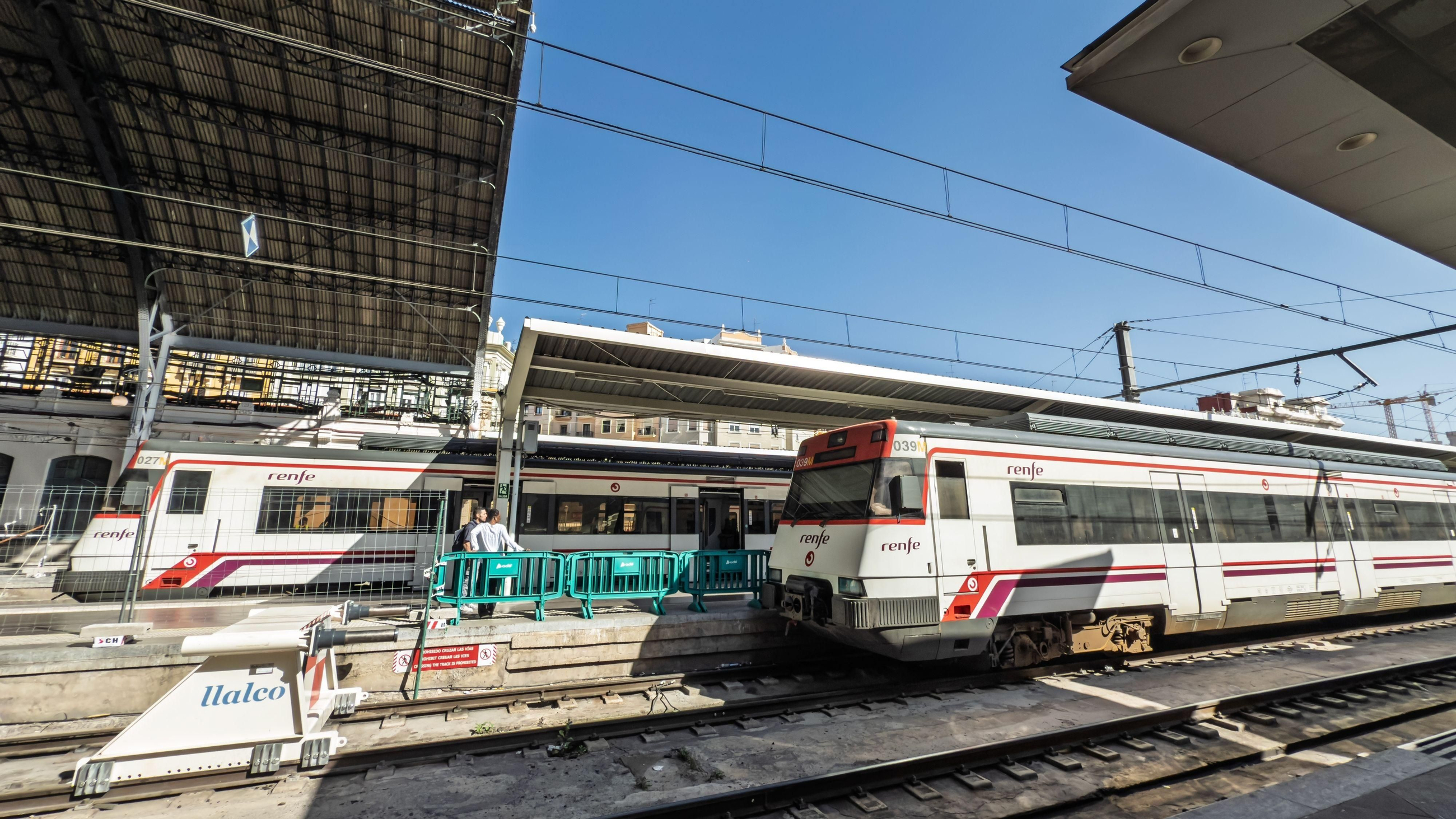 Imatge d'arxiu de trens de Rodalia a l'estació del Nord de València