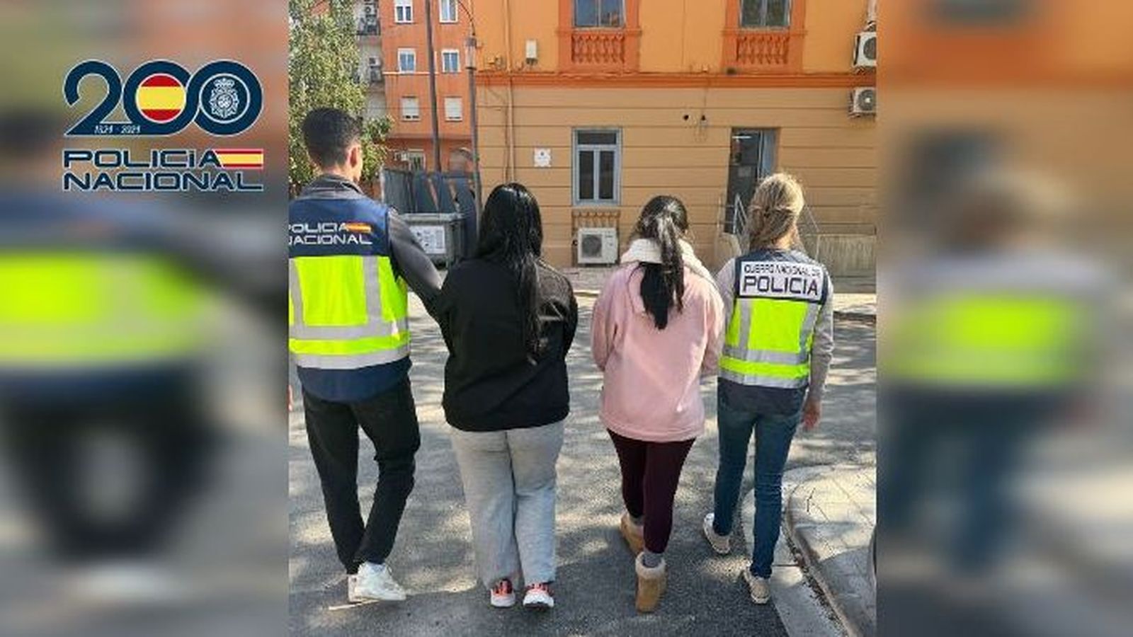 La Policia Nacional deté deu persones per explotar sexualment dones en cases de cites a Torrent i Catarroja
