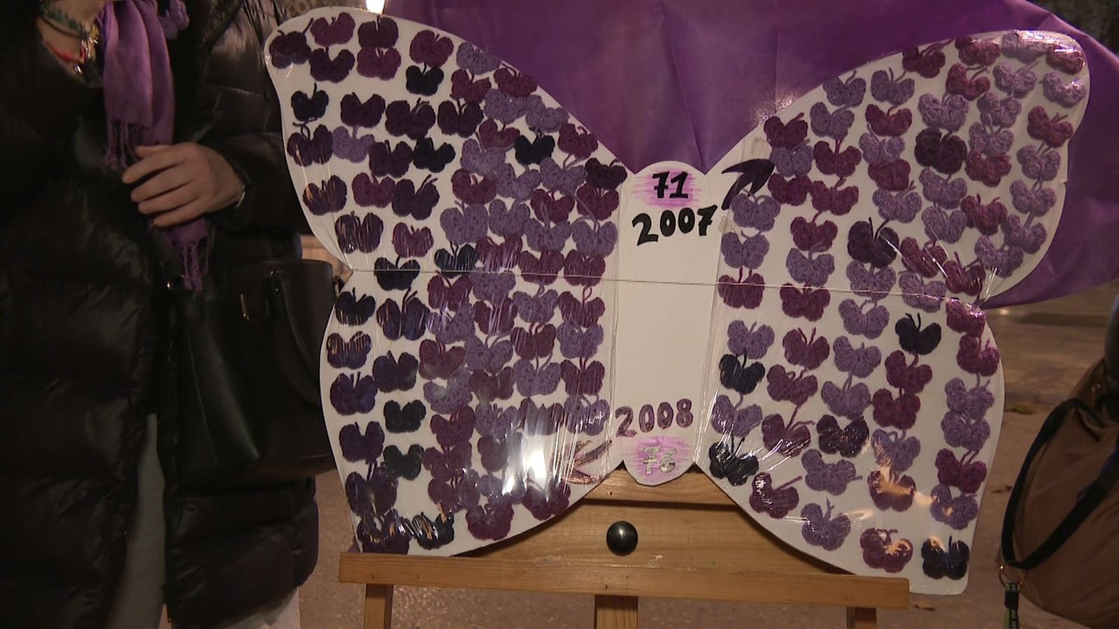 Papallones per a conscienciar sobre la violència masclista