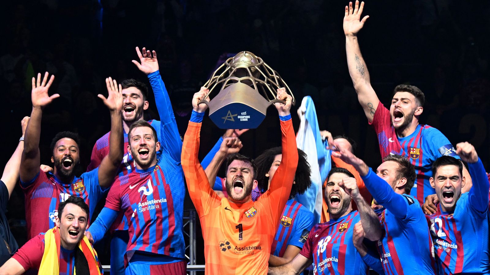 Gonzalo Pérez de Vargas alça el trofeu de campió