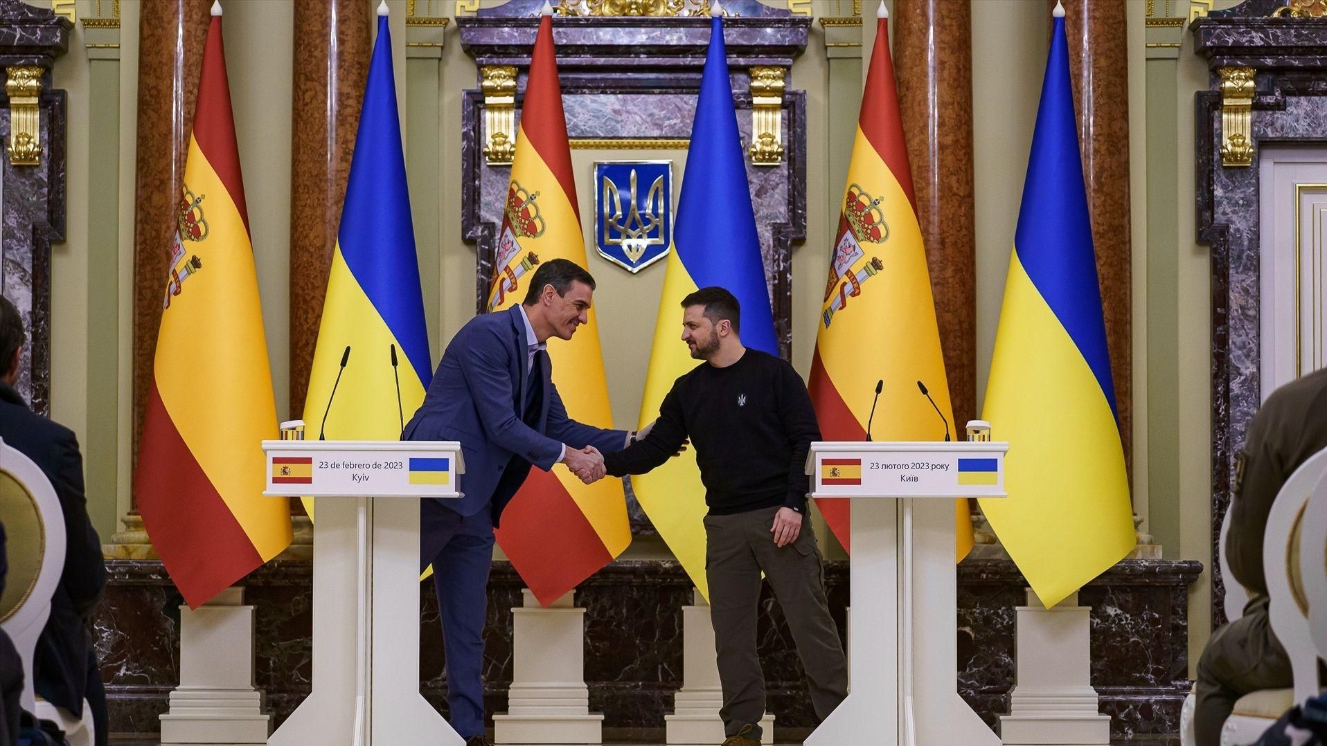 Sánchez i Zelenski en el palau Mariinski el passat 23 de febrer a Kíiv