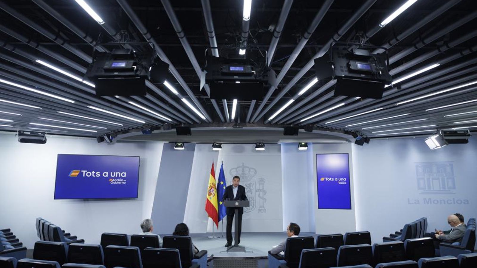 El ministre d'Agricultura Luis Planas, en la roda de premsa posterior al comité de crisi