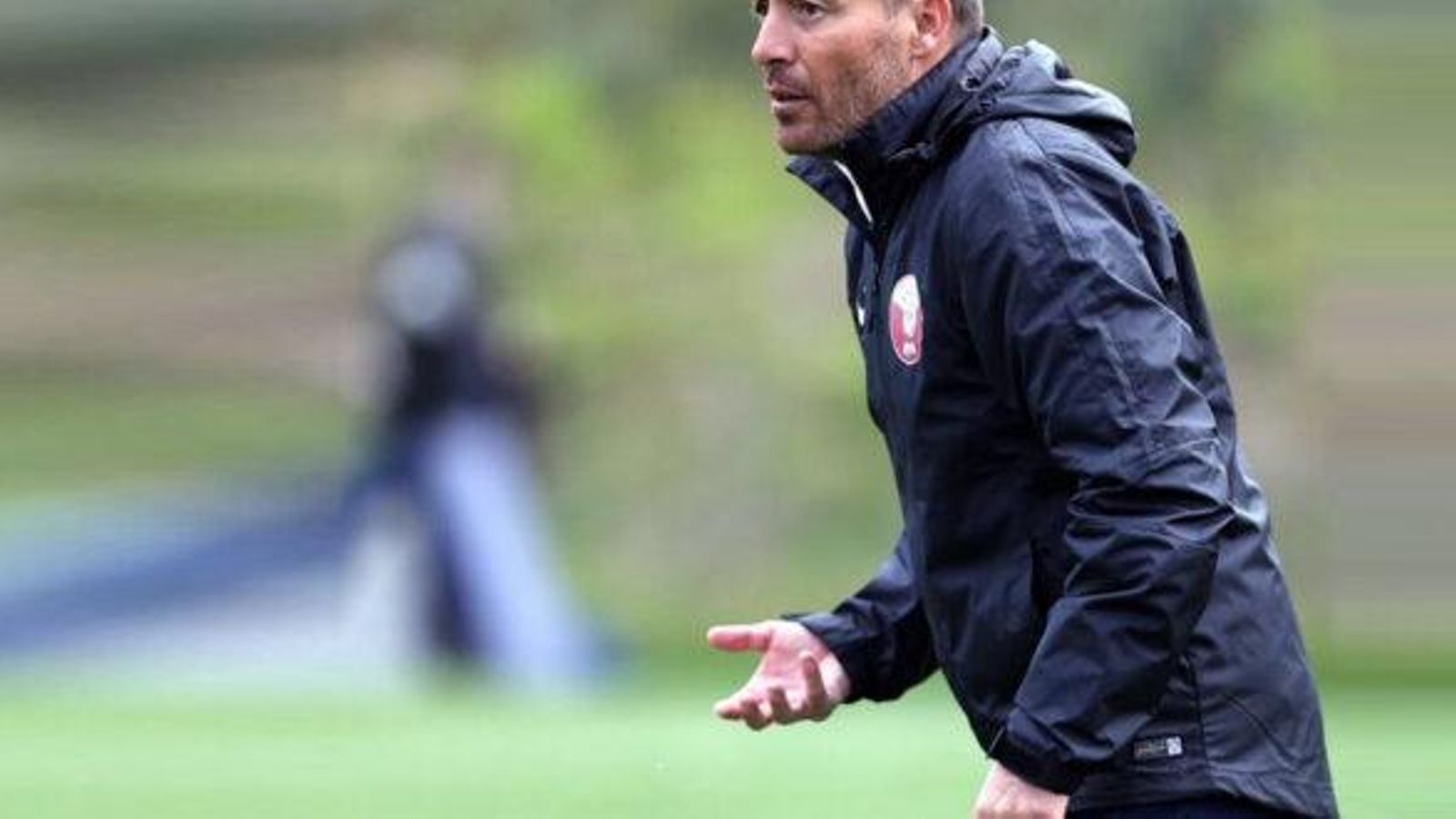 Óscar Cano dirigeix una sessió d'entrenaments