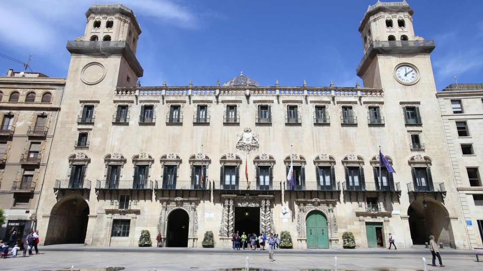 La investigació sobre els correus de l’Ajuntament d’Alacant detecta nou accessos irregulars i 20 intents