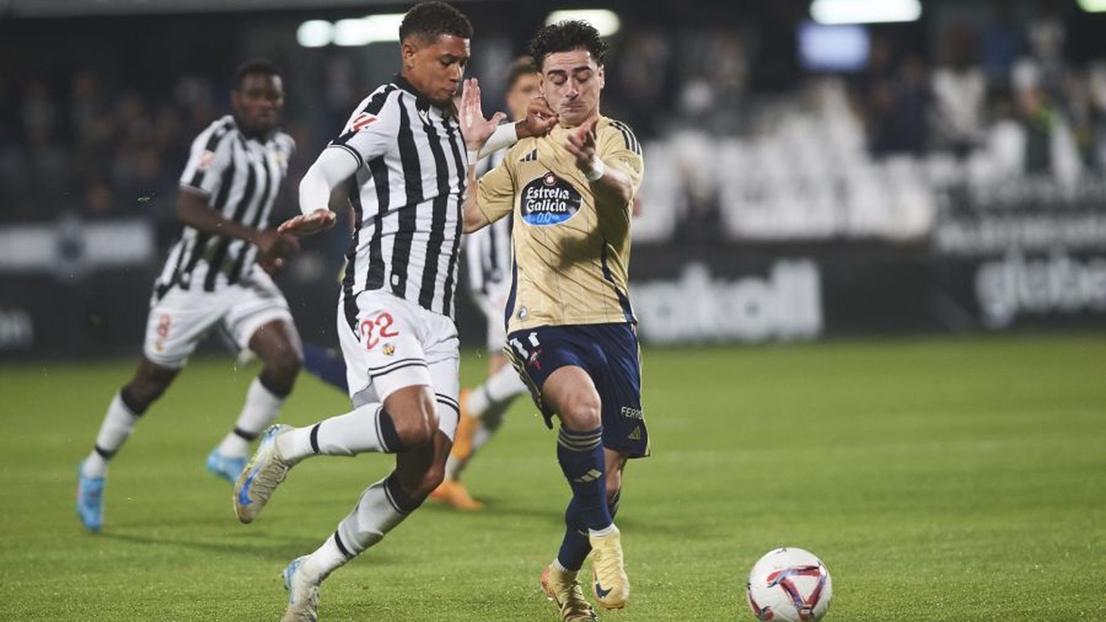 Una acció del partit a Castàlia