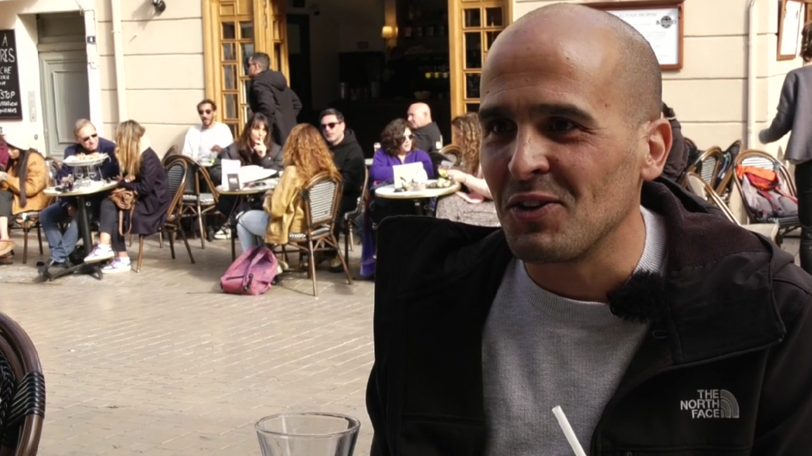 Amb Lluís, de la Font d'En Carròs, degustarem les ostres fresques, un producte típic de Montpeller