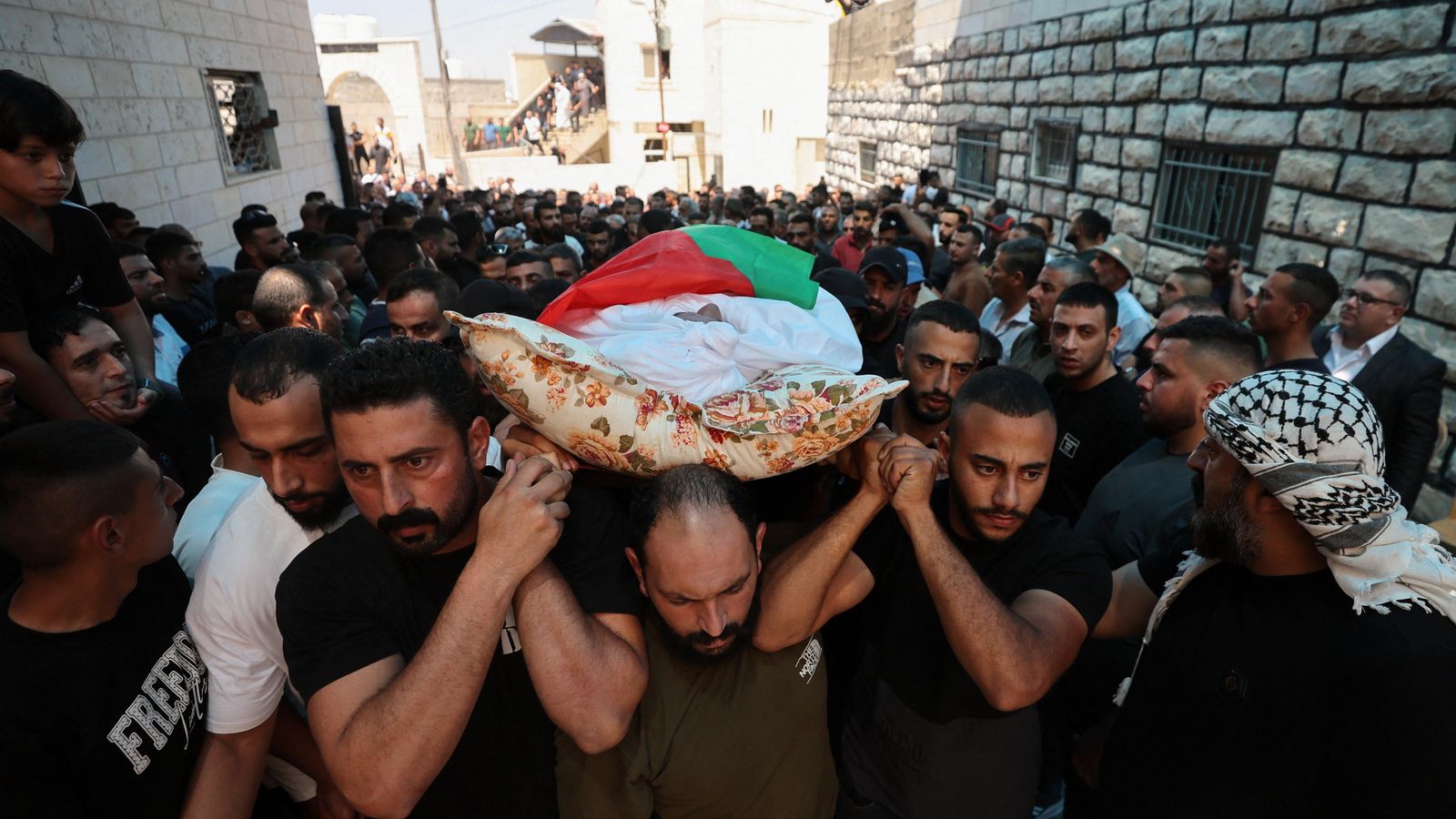 Funeral d'un palestí assassinat per un atac de colons israelians a Betlem, a la Cisjordània ocupada