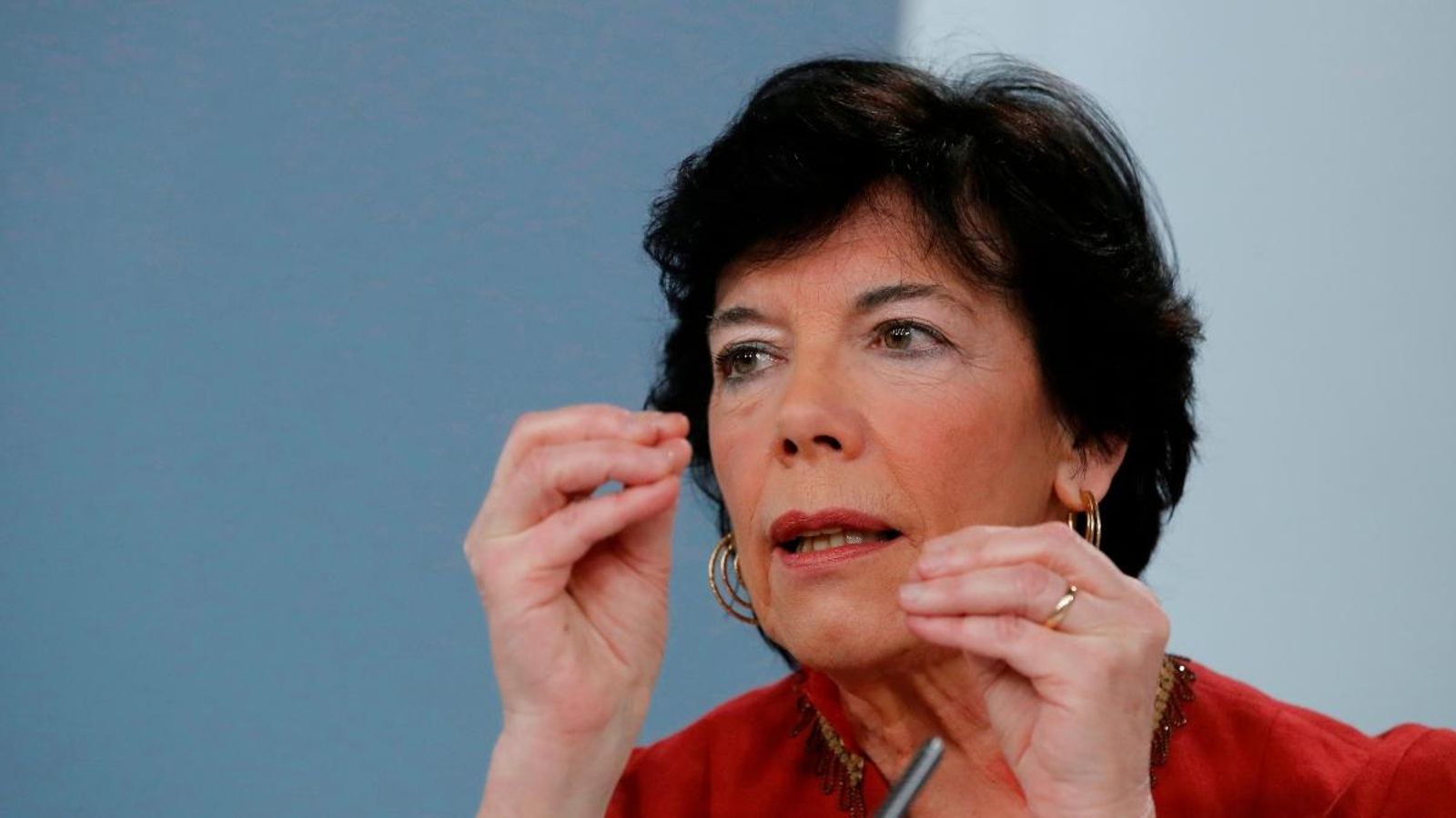 La ministra d'Educació, Isabel Celaá, durant la roda de premsa posterior al Consell de Ministres