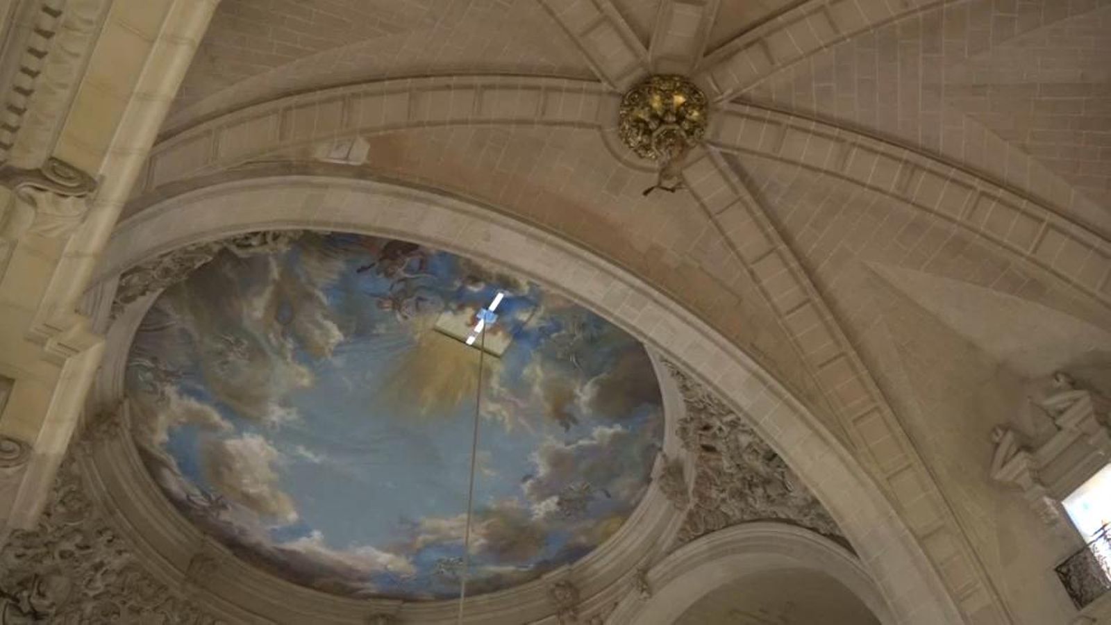 La cúpula que amaga els secrets del Misteri d'Elx