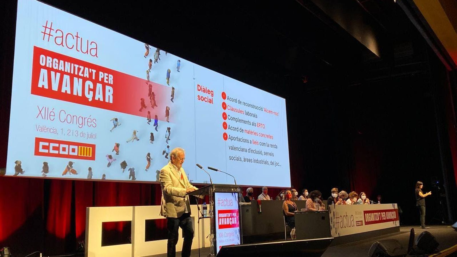 Juan Cruz, durant la seua intervenció davant el congrés