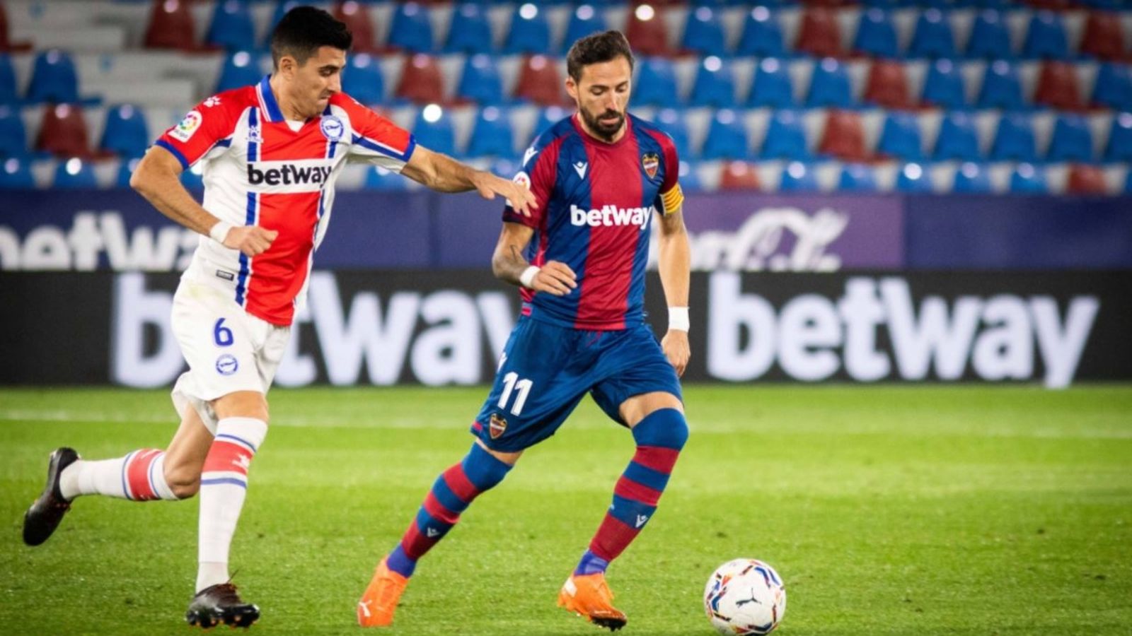 José Luis Morales, en el partit contra l'Alabés