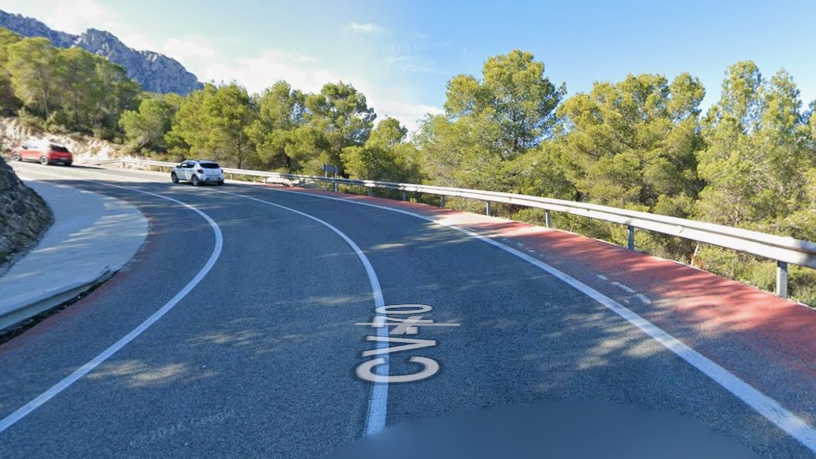 Carretera CV-70 al terme municipal de Polop en una imatge d'arxiu