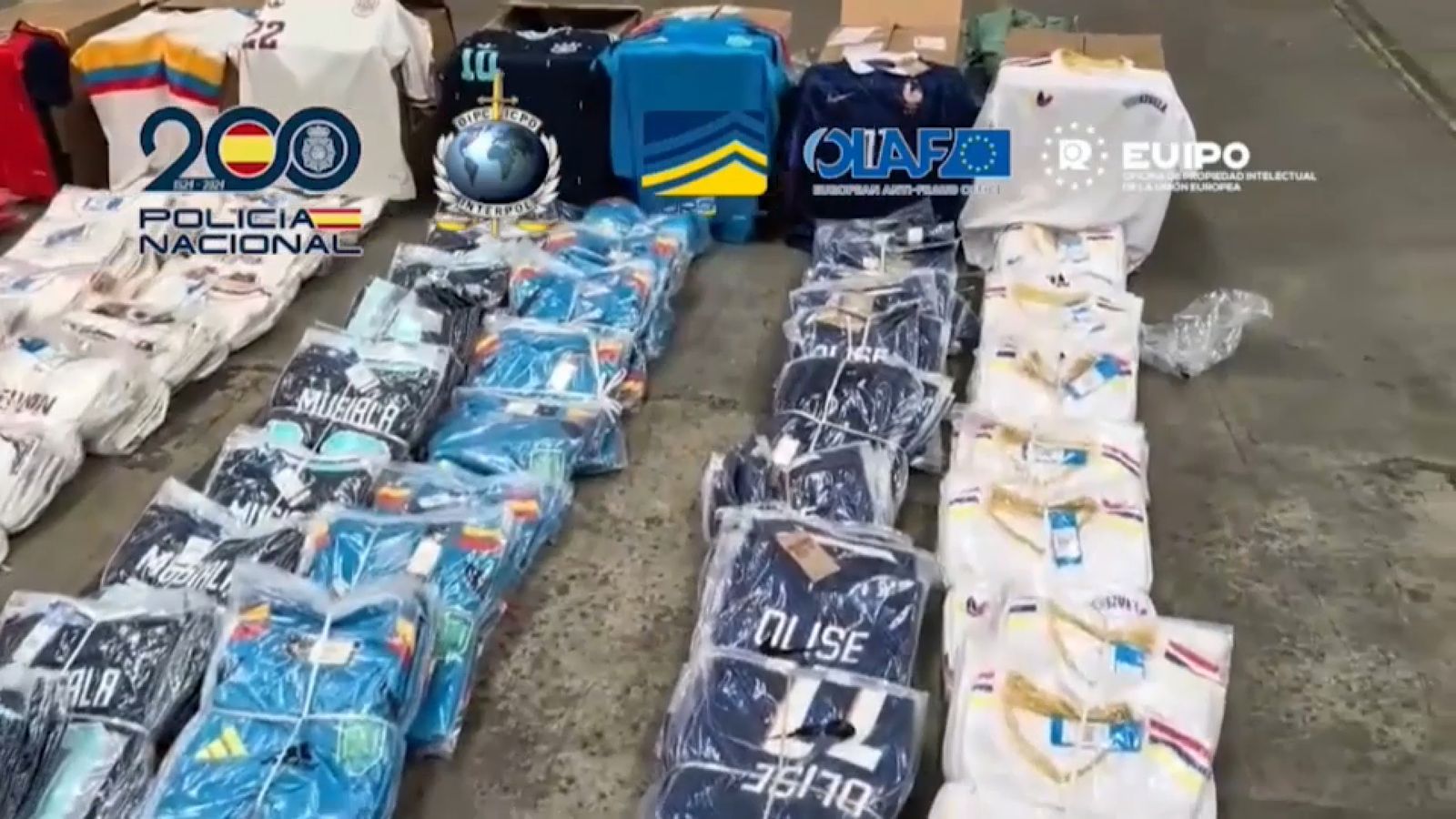 Operació contra al tràfic de camisetes falses