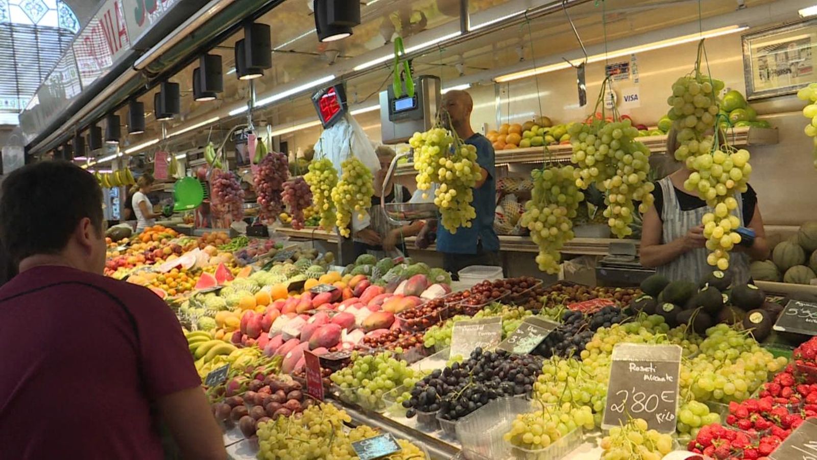 L’usuari pot comprar a un preu molt econòmic els productes que supermercats, botigues o restaurants no vendran.