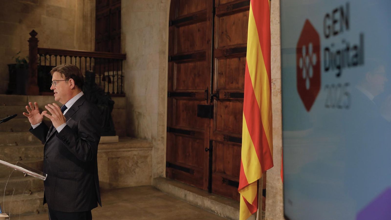 El president de la Generalitat, Ximo Puig, presenta el pla de transformació digital GEN25