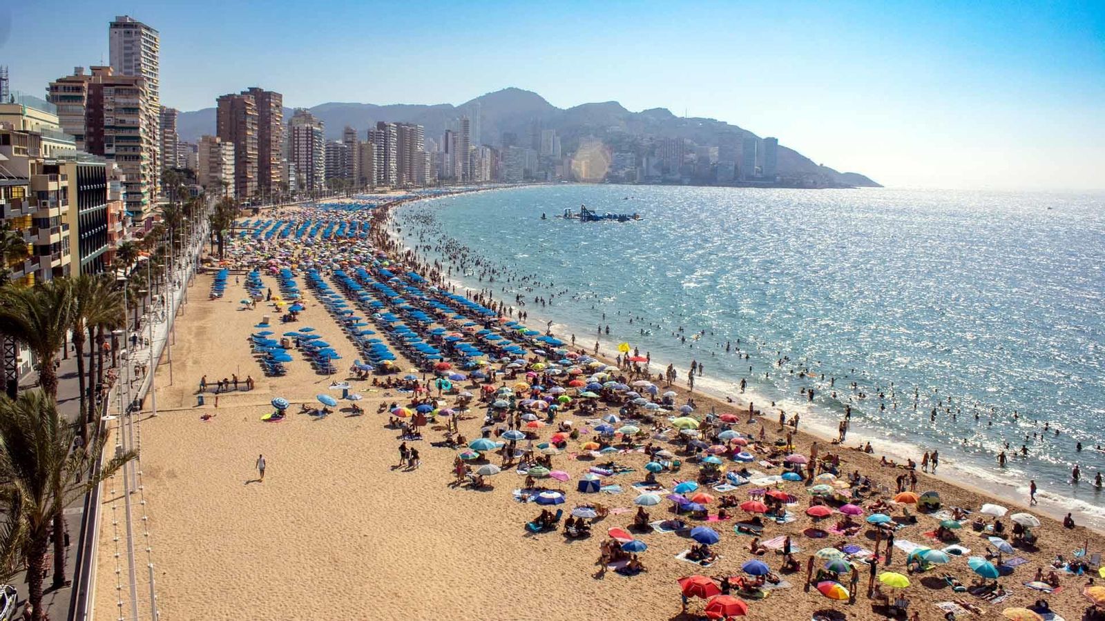 Benidorm reforça la seguretat, el socorrisme i la neteja