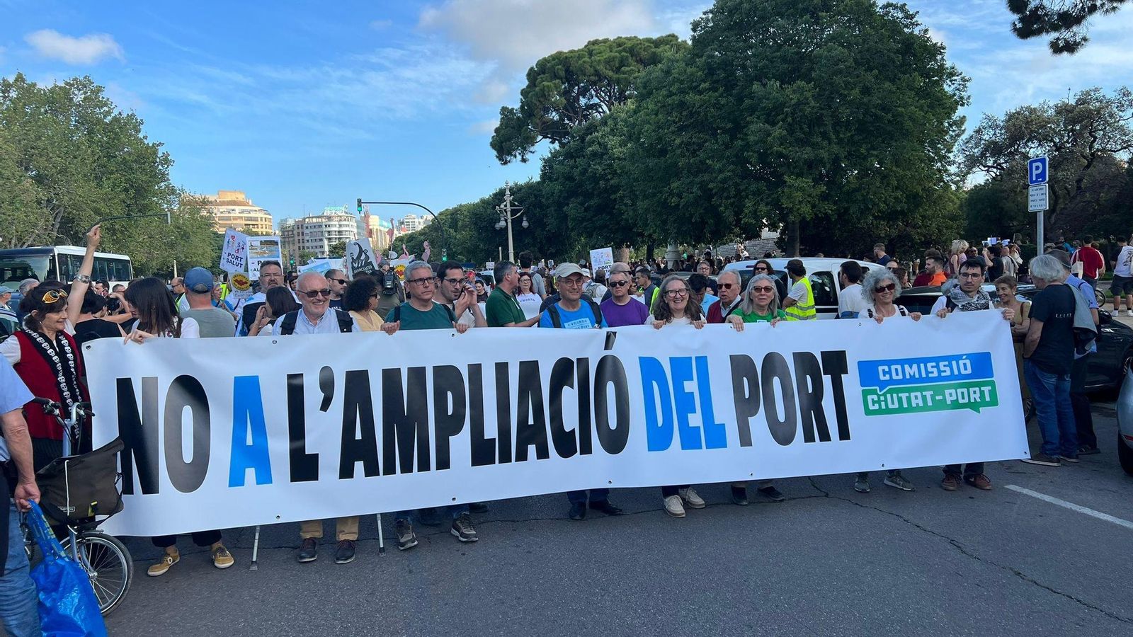 Una manifestació contra l'ampliació del port de València (arxiu)
